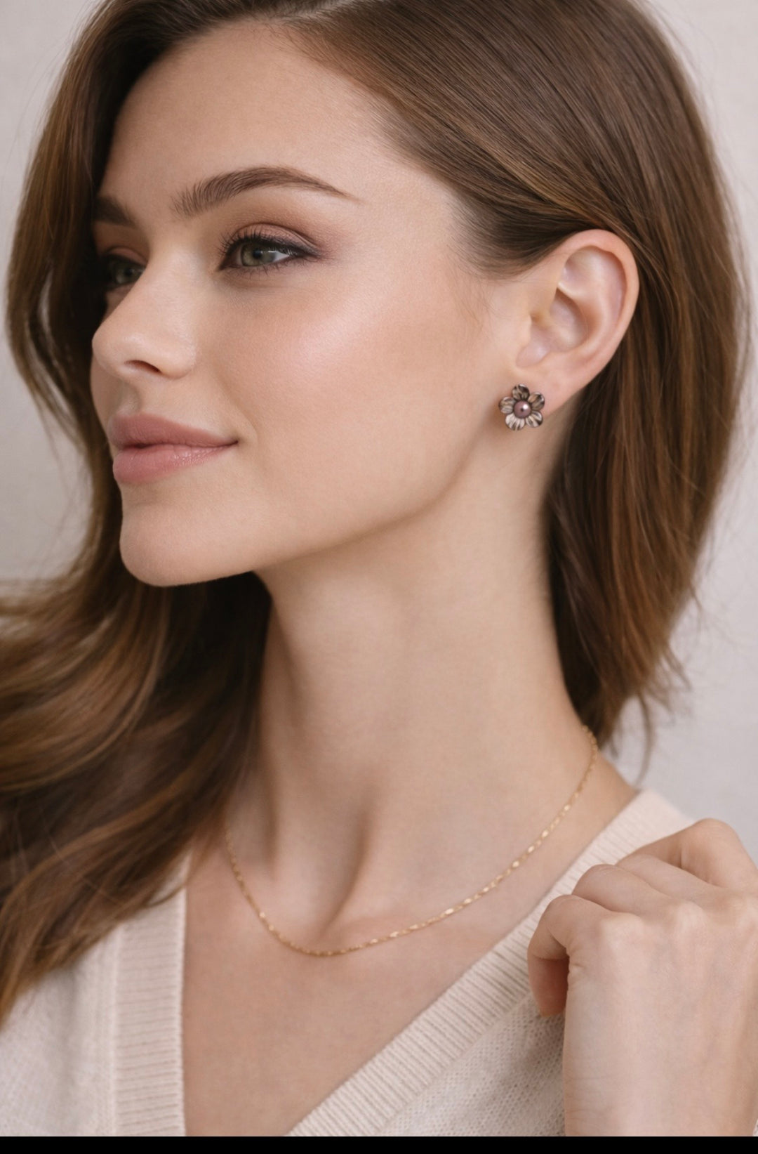 Mother of Pearl Flower Black Pearl Earrings