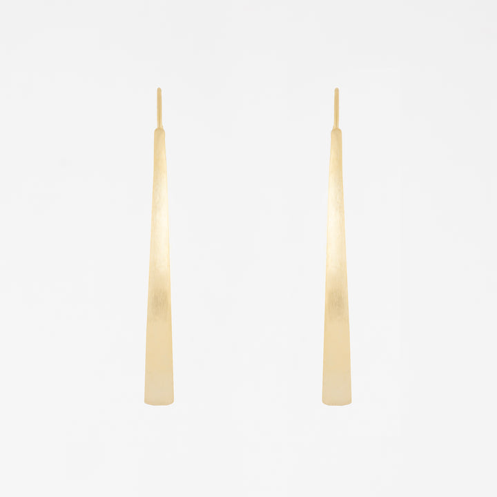 Semi open wide earrings