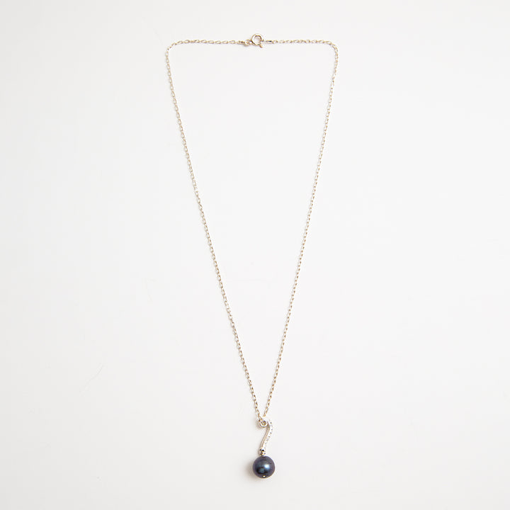 Midnight Pearl Necklace