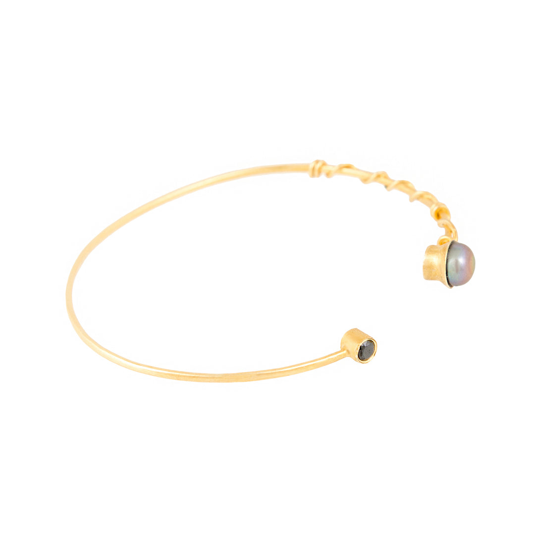 Black Pearl Bangle-Gold