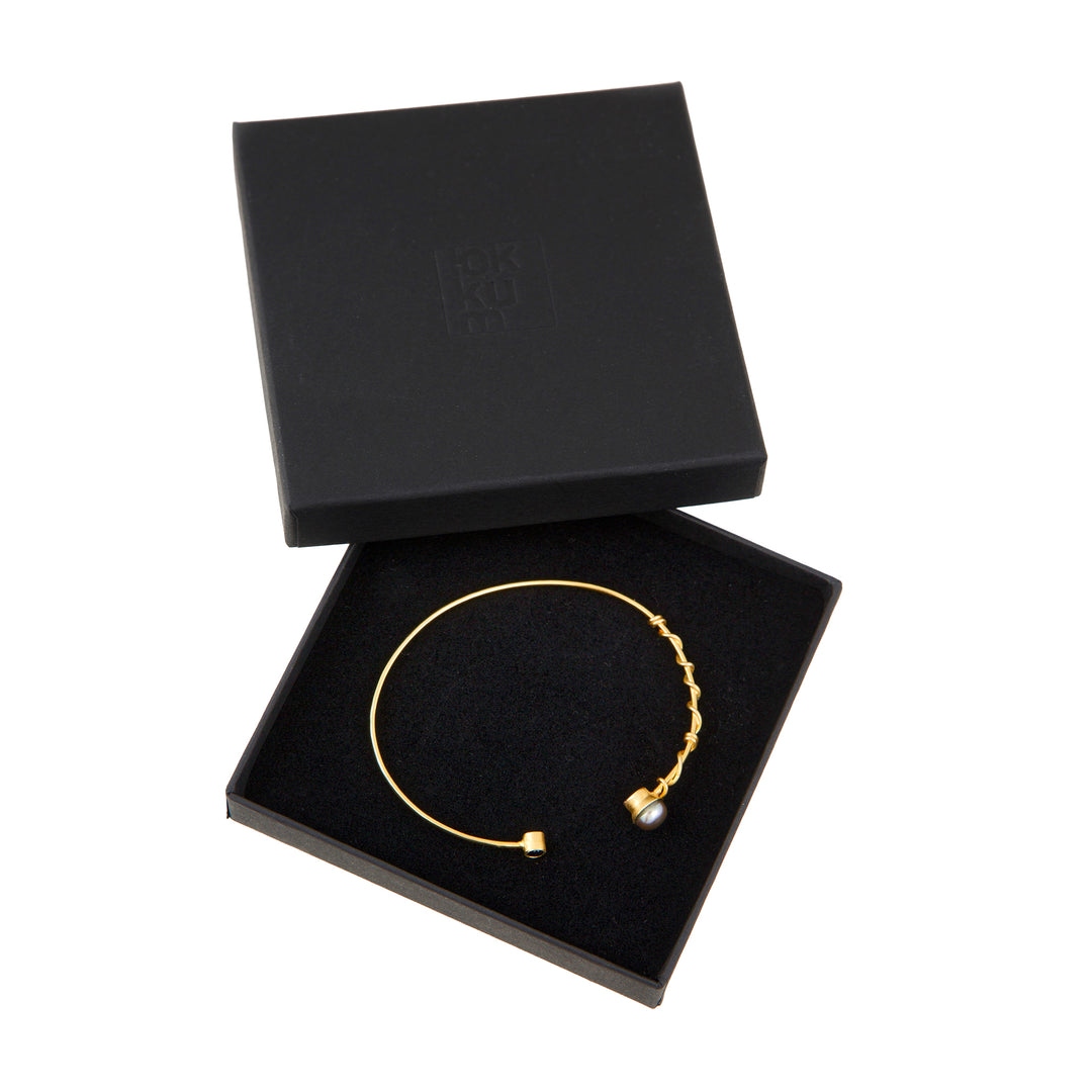 Black Pearl Bangle-Gold