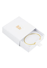 Load image into Gallery viewer, White Pearl Bracelet- Gold
